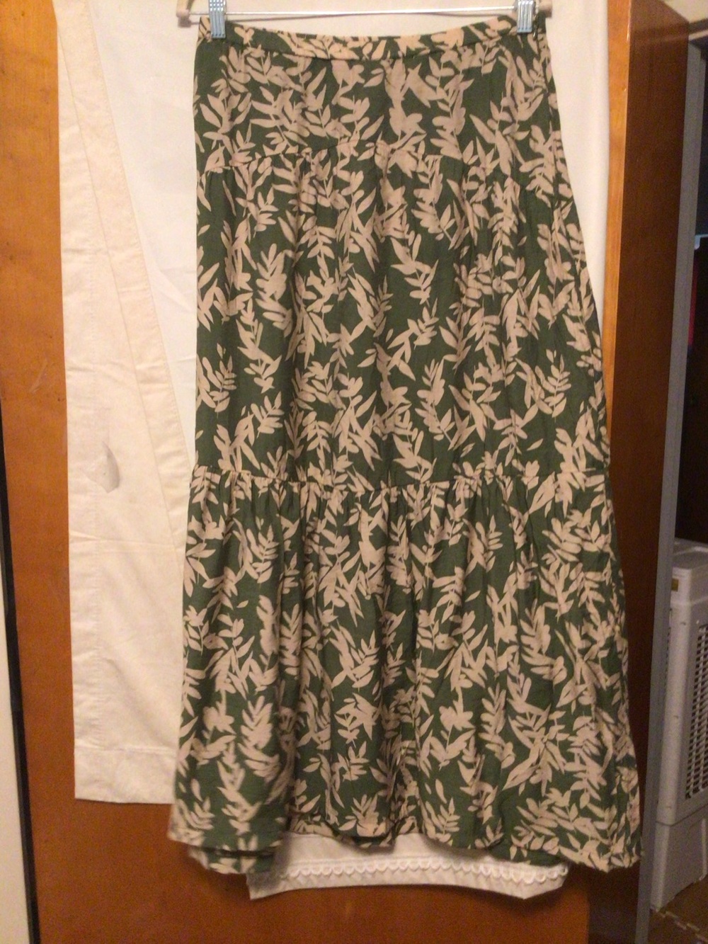 Ba&sh tiered  boho chic  tropical ,vacation  midi skirt SZ L